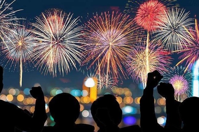 a group of fireworks in the sky